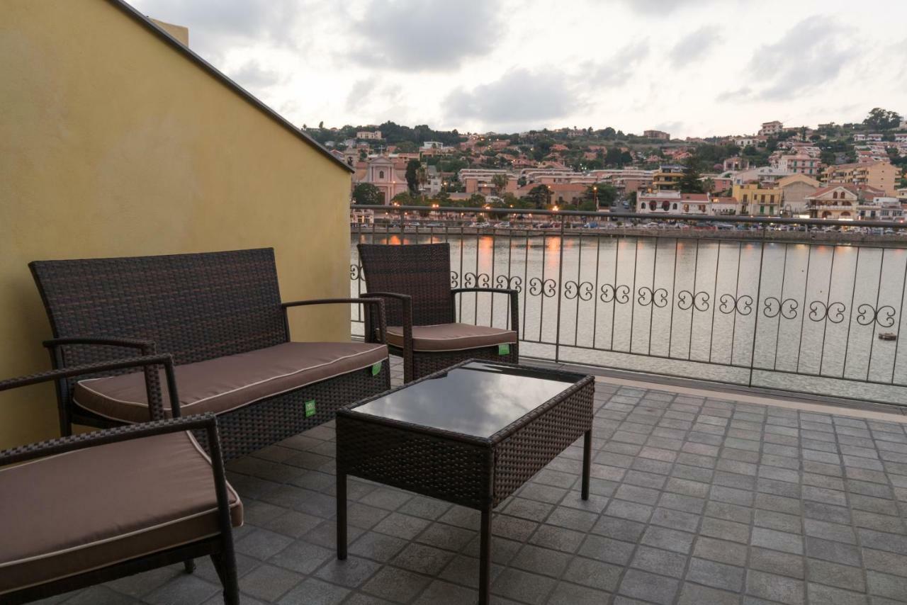 Case Panoramiche Sul Lago Messina Exterior photo